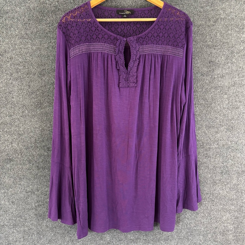 SUZANNE BETRO Womens Lace Trim Tunic Top Size 1X Purple Bell Sleeve Keyhole
